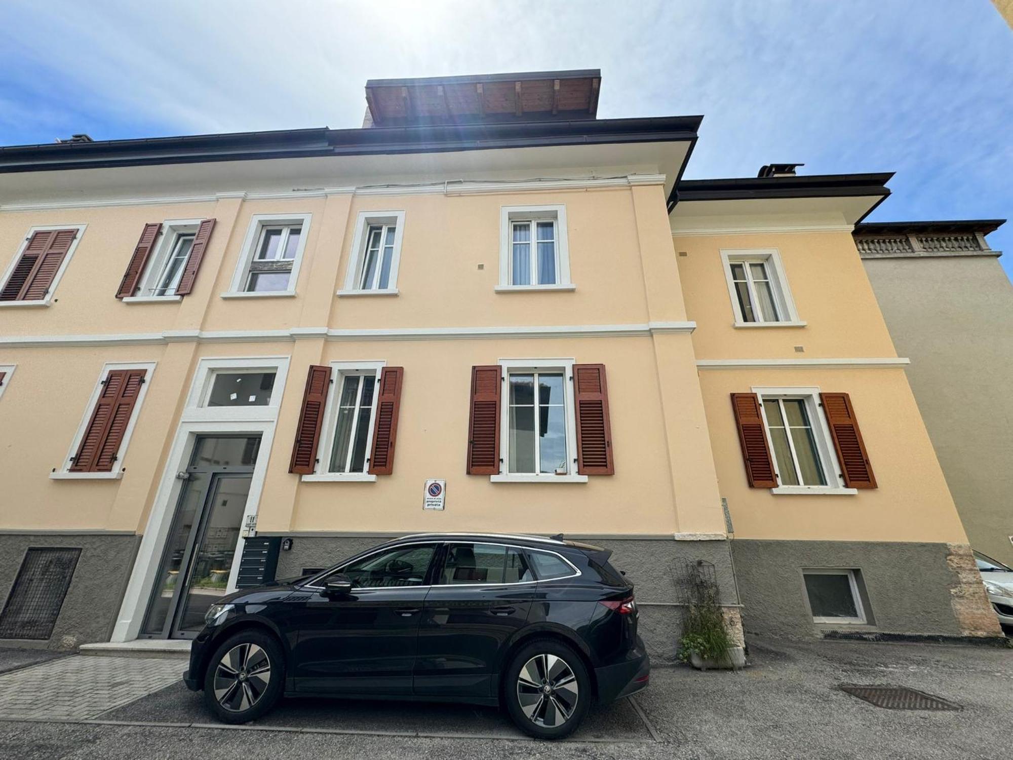 Modern Room With Private Bathroom Trento Exteriör bild