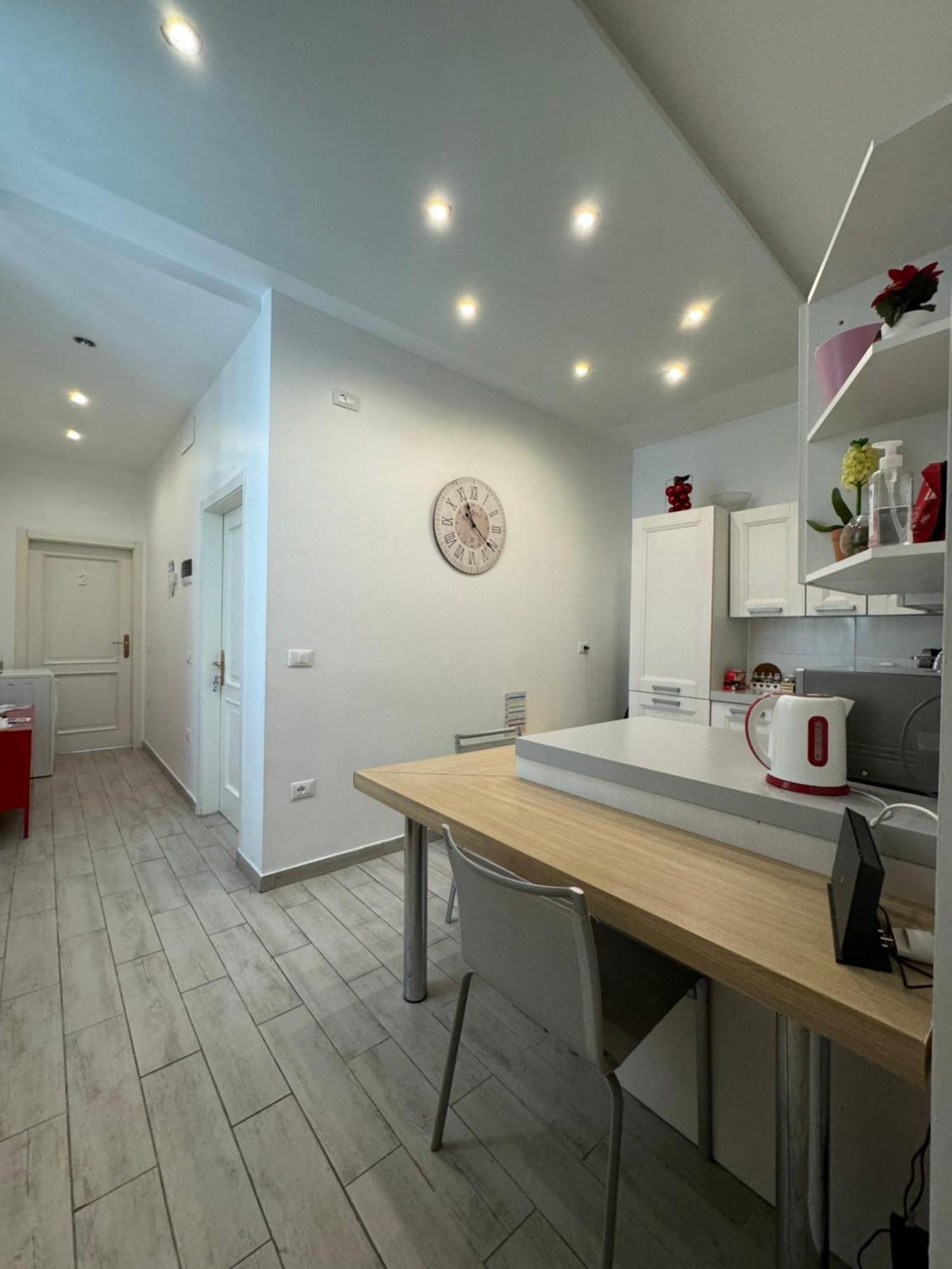 Modern Room With Private Bathroom Trento Exteriör bild